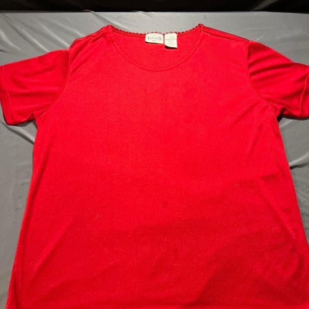 Basic Editions Plus Red Ribbed Short Sleeve Top Womens‎ 1X Polyester Scalloped